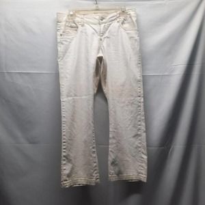 No Boundaries Off white Crop jeans with contrast rust stitching. JR 7